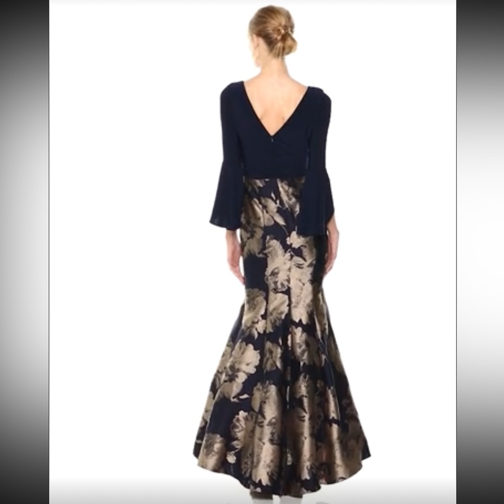 ❌SOLD❌Xscape Women's Deep-v Long Sleeve Dress- Navy & Gold Floral Mermaid Skirt - Picture 2 of 10